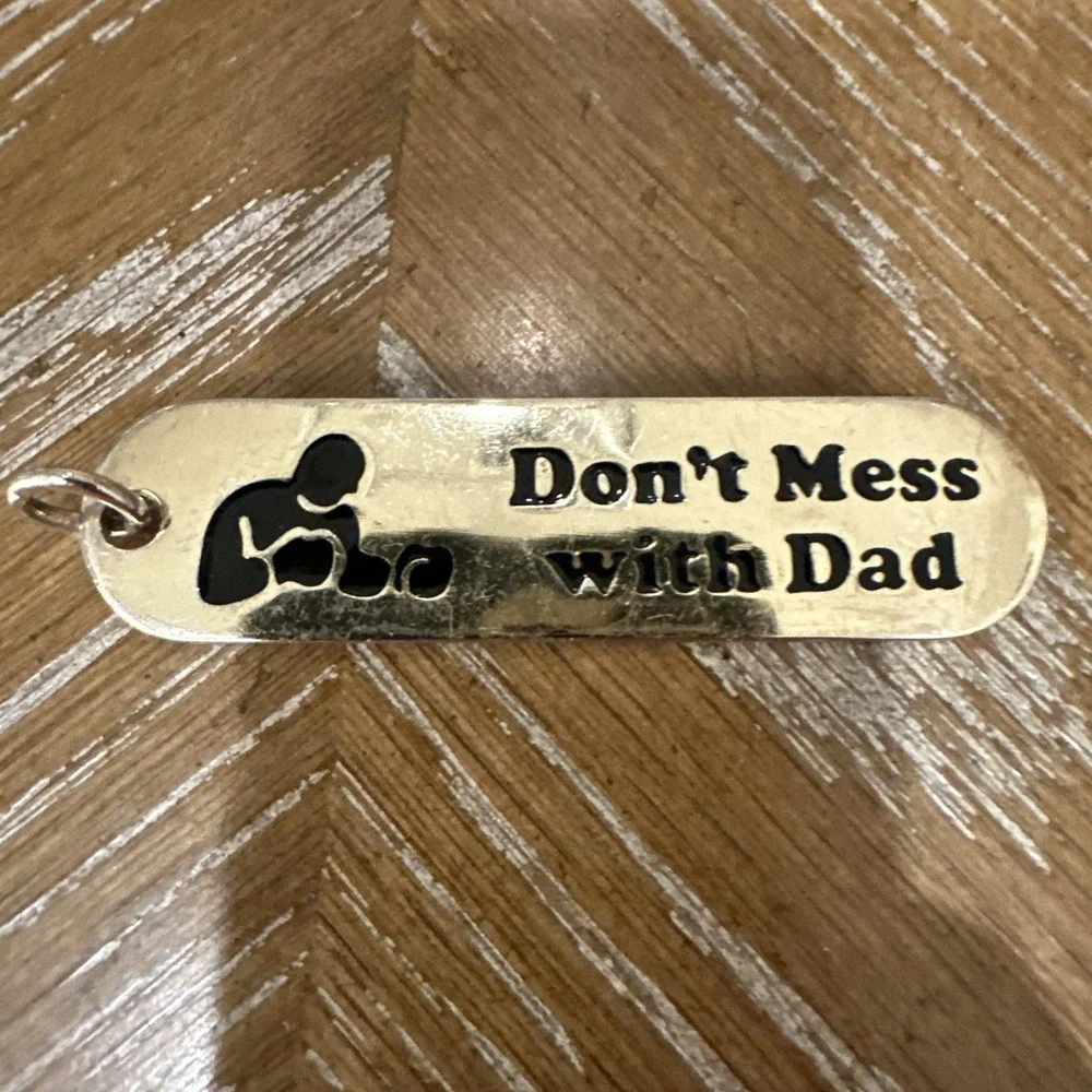 Don't Mess With Dad Vintage Key Chain.‎ Gift For Dad. Father's Day Gift. Boxing
